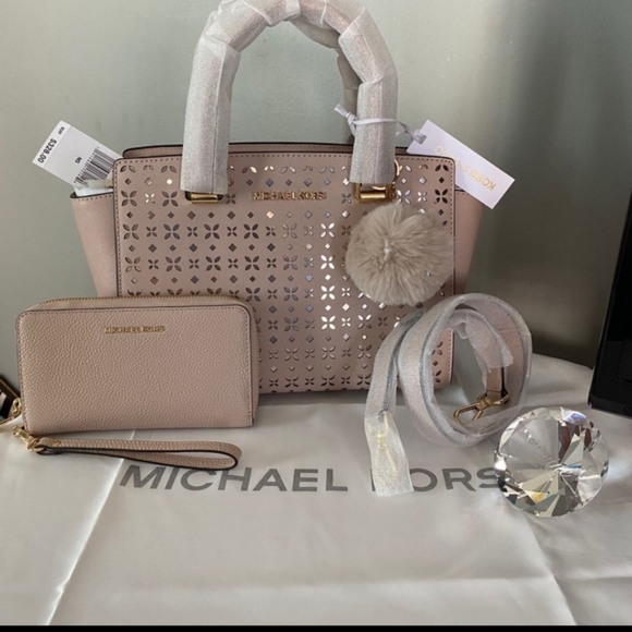 Michael Kors Selma Satchel - Picture 9 of 9